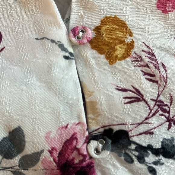 Buffalo David Bitton Printed Floral Jacquard Flutter Sleeve Tie Front Top XL - Picture 14 of 15